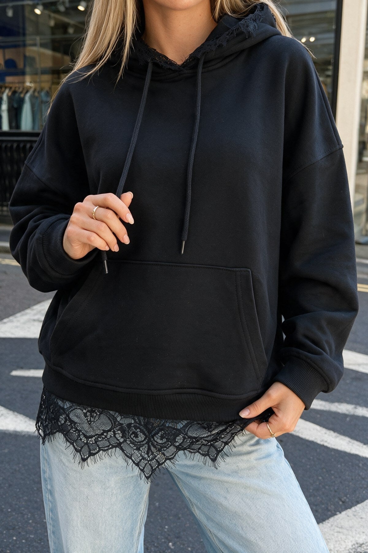 Hoodie with lace details - black