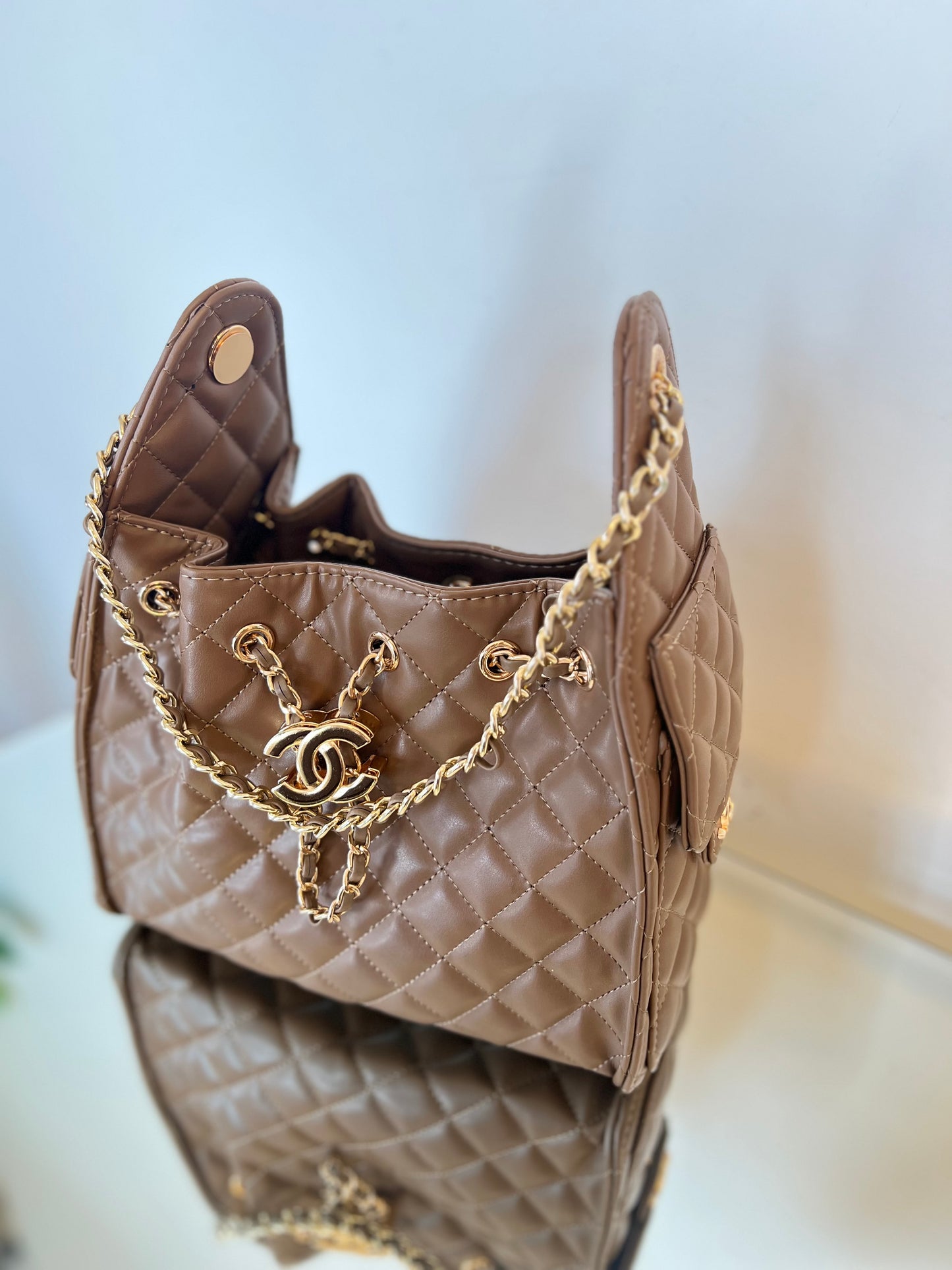 Chanel25 shoulder bag