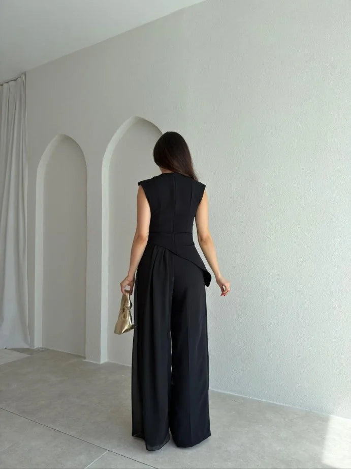 Tulle Detail, Asymmetrical Cut, black Set