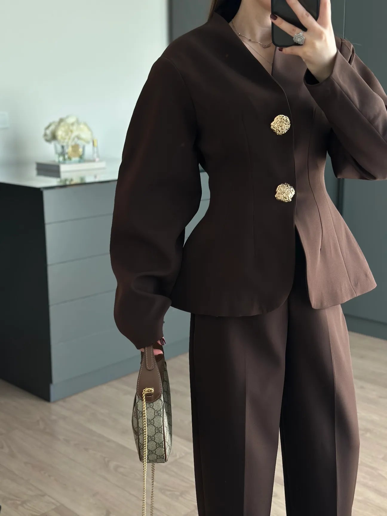 Balloon Sleeve waist-fitted pleated suit