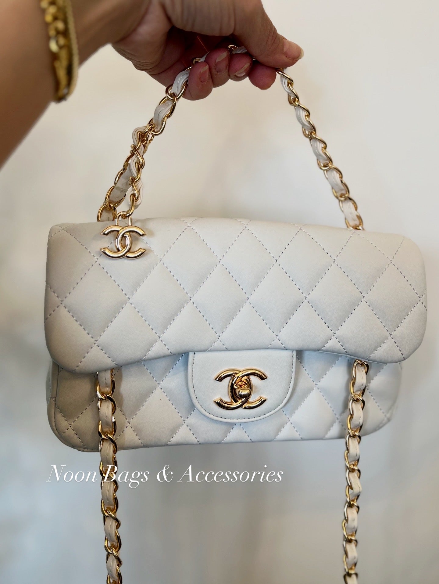 Chanel classic small
