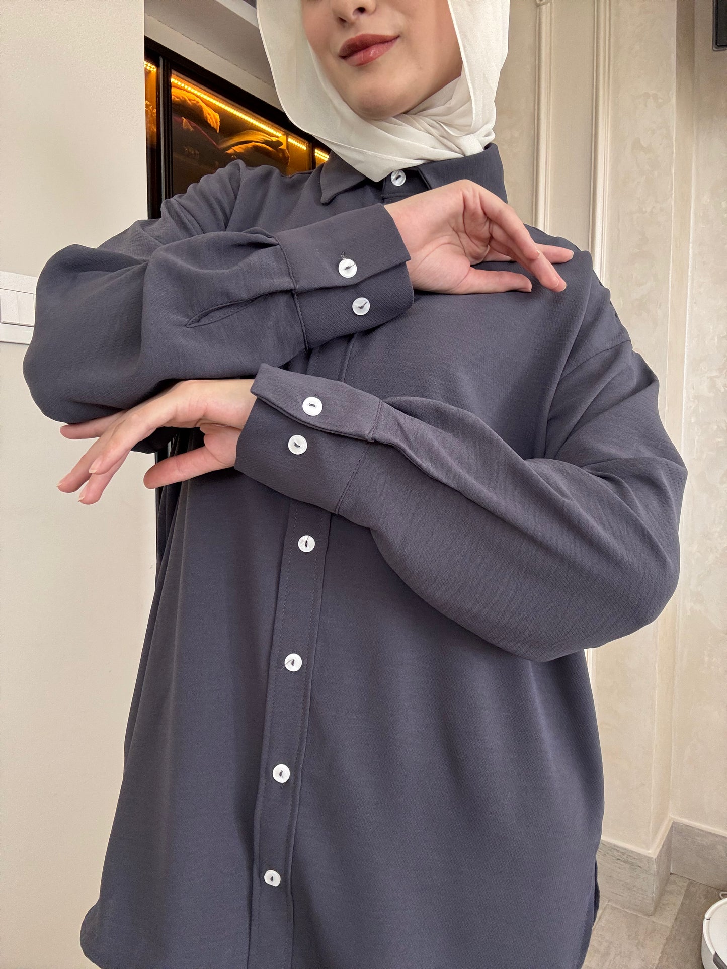 Oversized suit with back buttons on the shirt