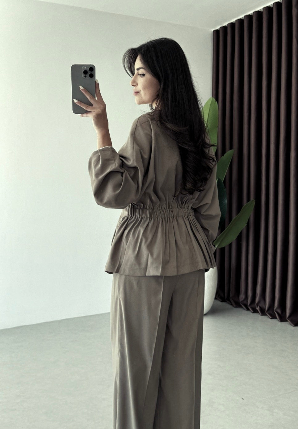 pleated shirt with an elasticated back. Straight-leg trouser co-ord set