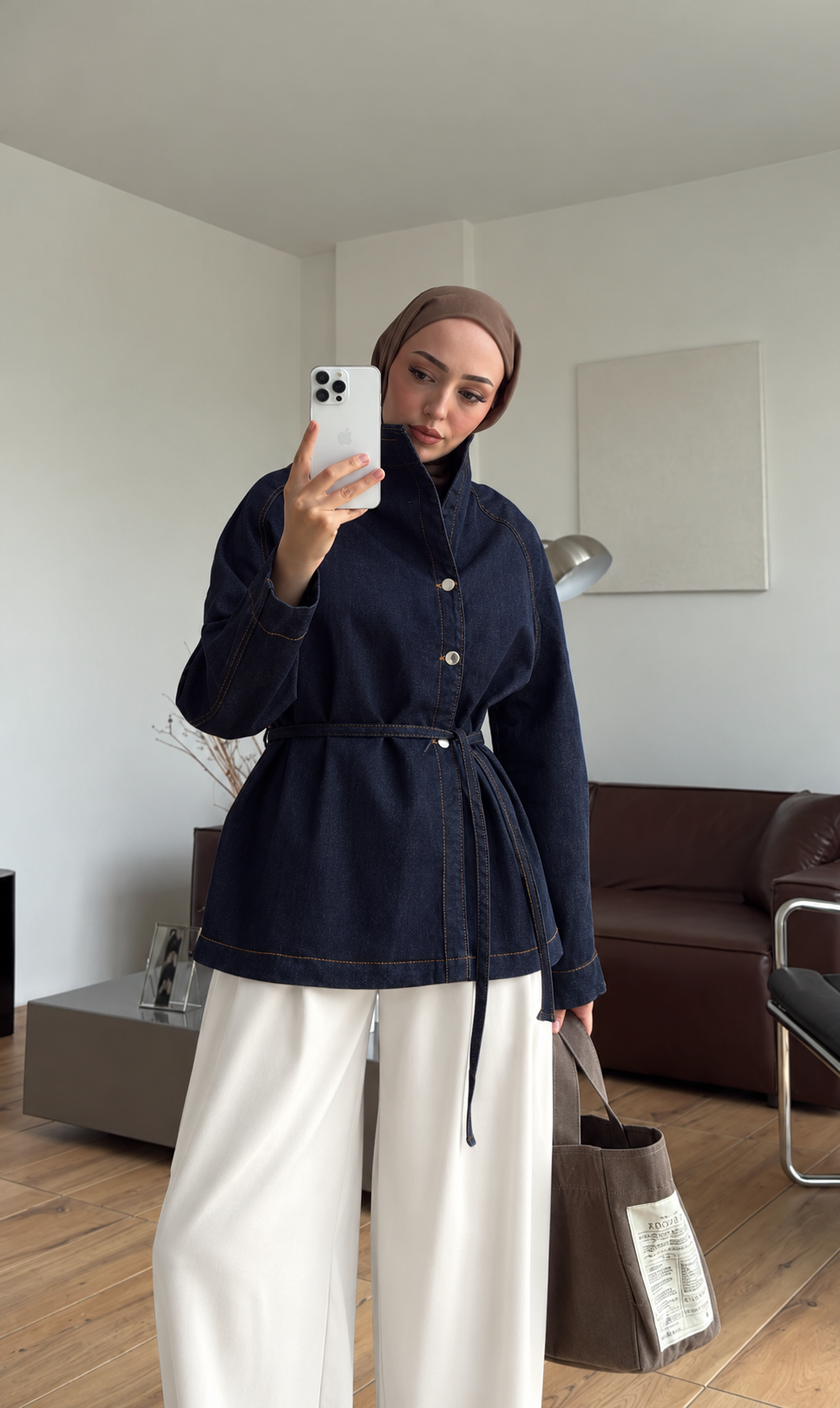 Slanted buttons Belted denim shirt