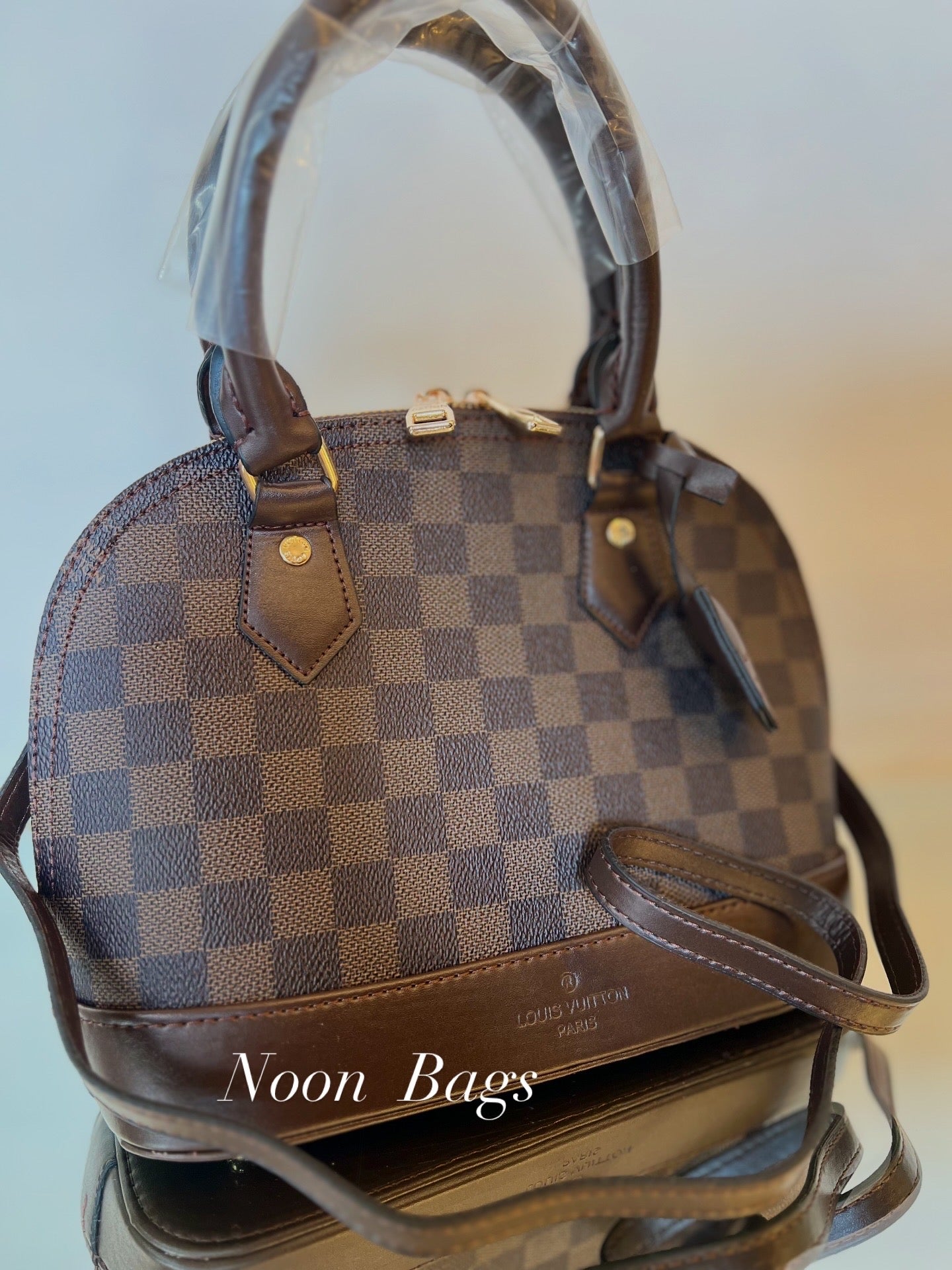 LV Alma medium size