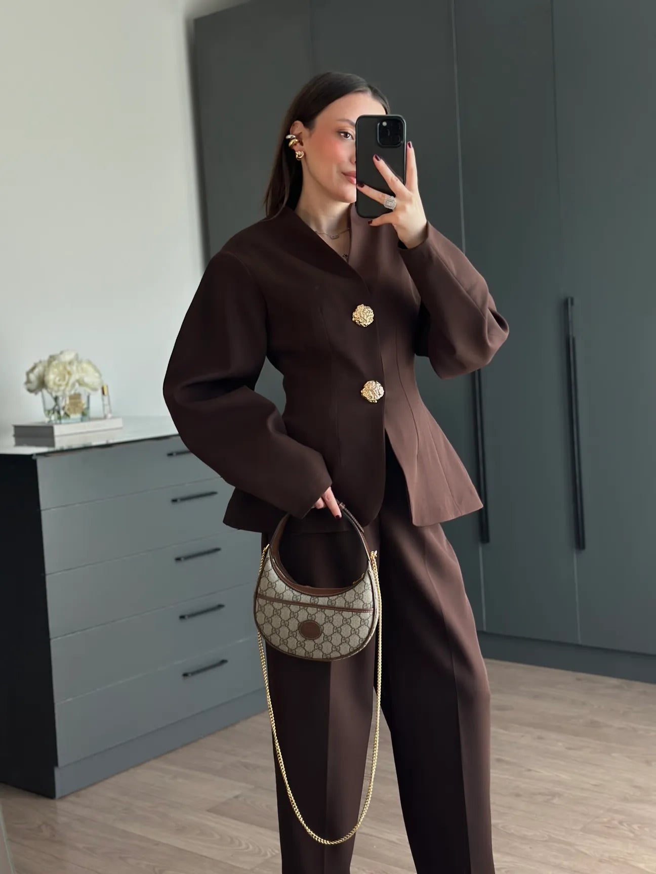 Balloon Sleeve waist-fitted pleated suit