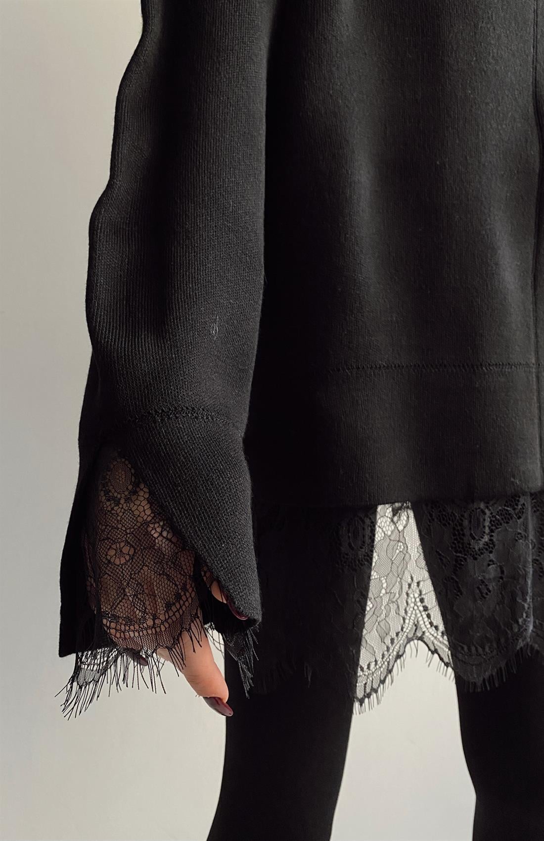 Lace Detail Knitwear - black