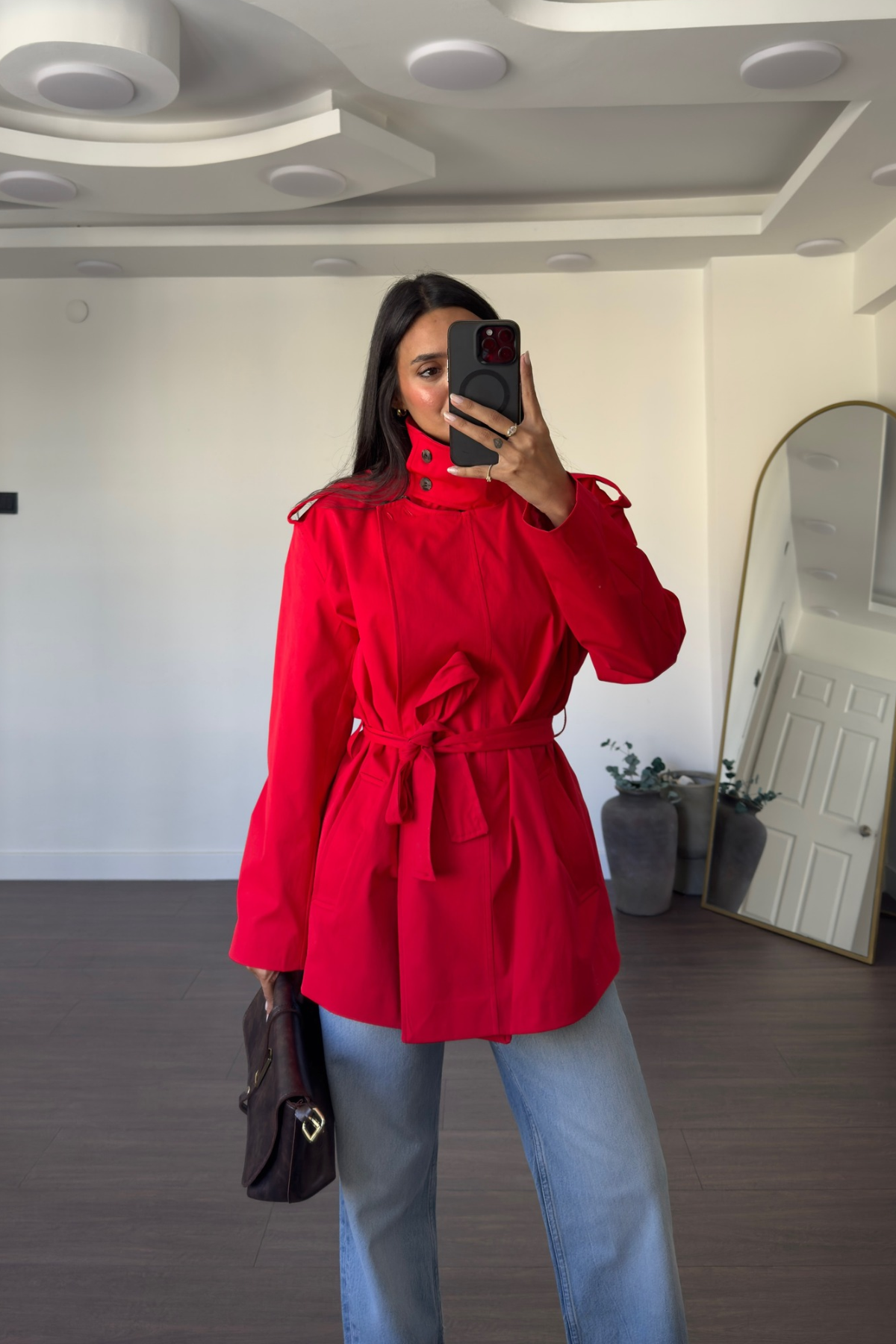 Gabardine fabric high collar Belted trenchcoat - red