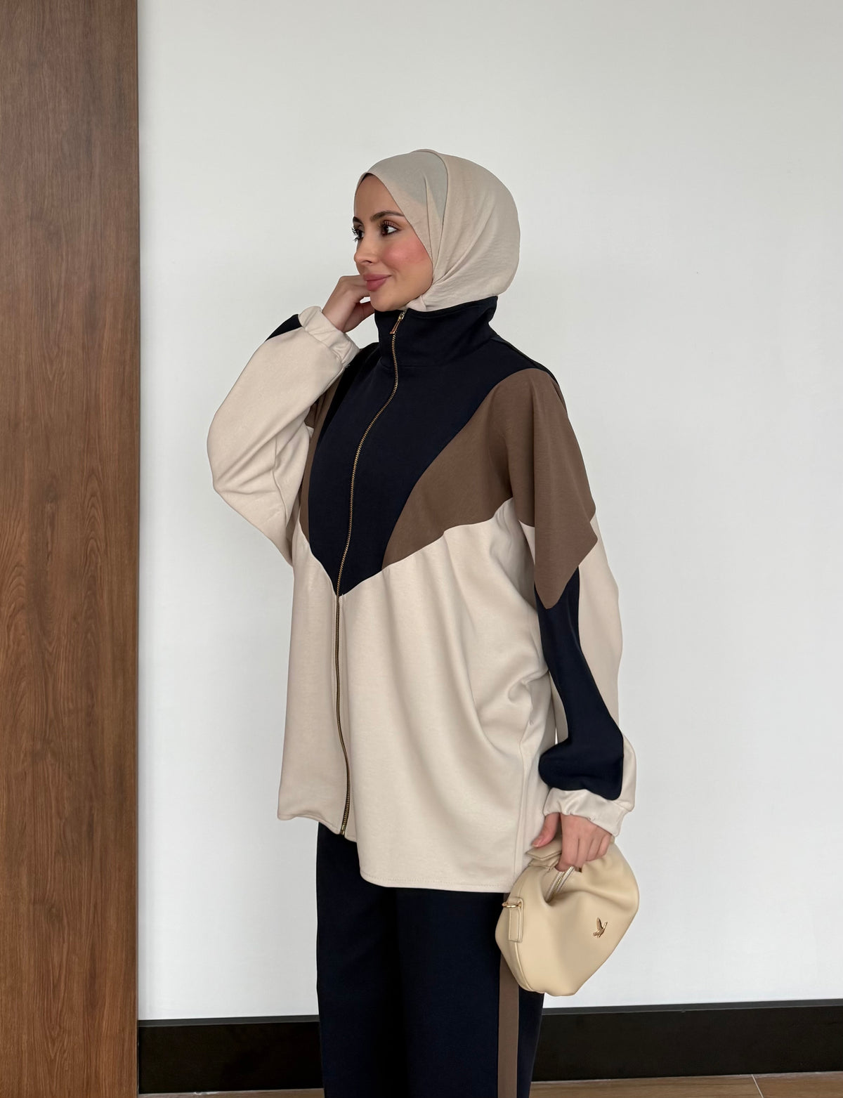 Contrast Panel Zip-Up Jacket & Wide-Leg Pants Set