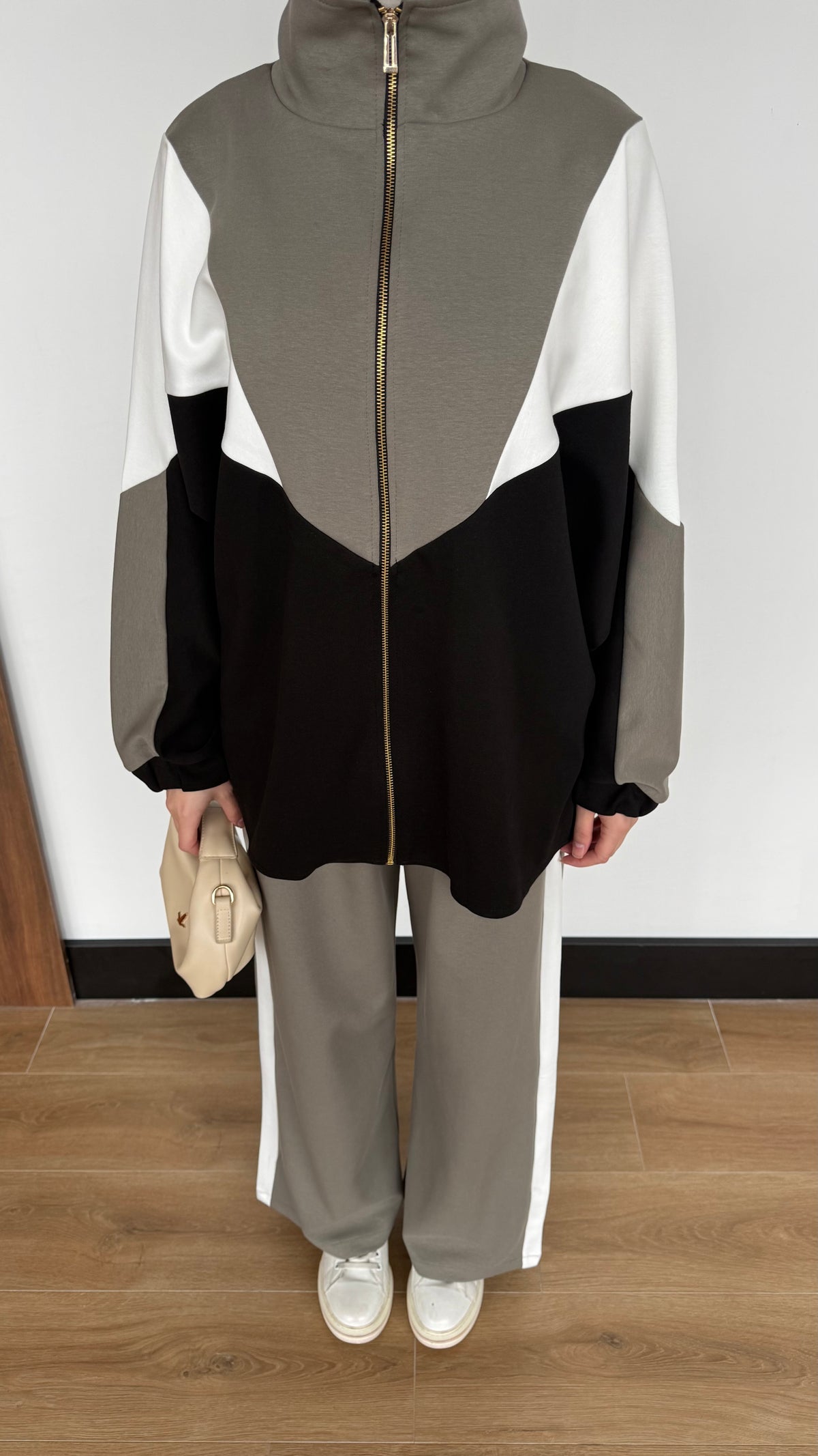 Contrast Panel Zip-Up Jacket & Wide-Leg Pants Set