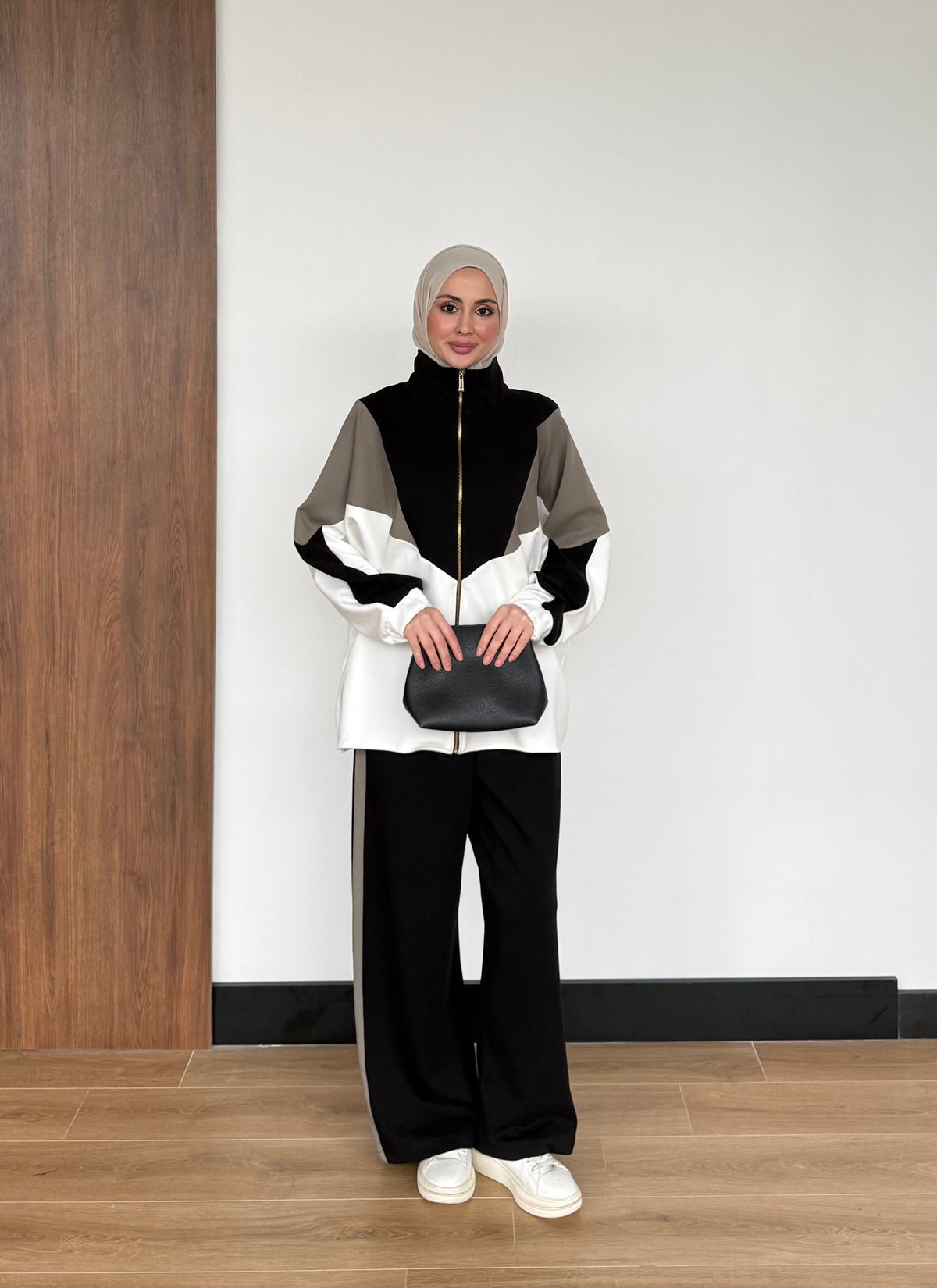 Contrast Panel Zip-Up Jacket & Wide-Leg Pants Set