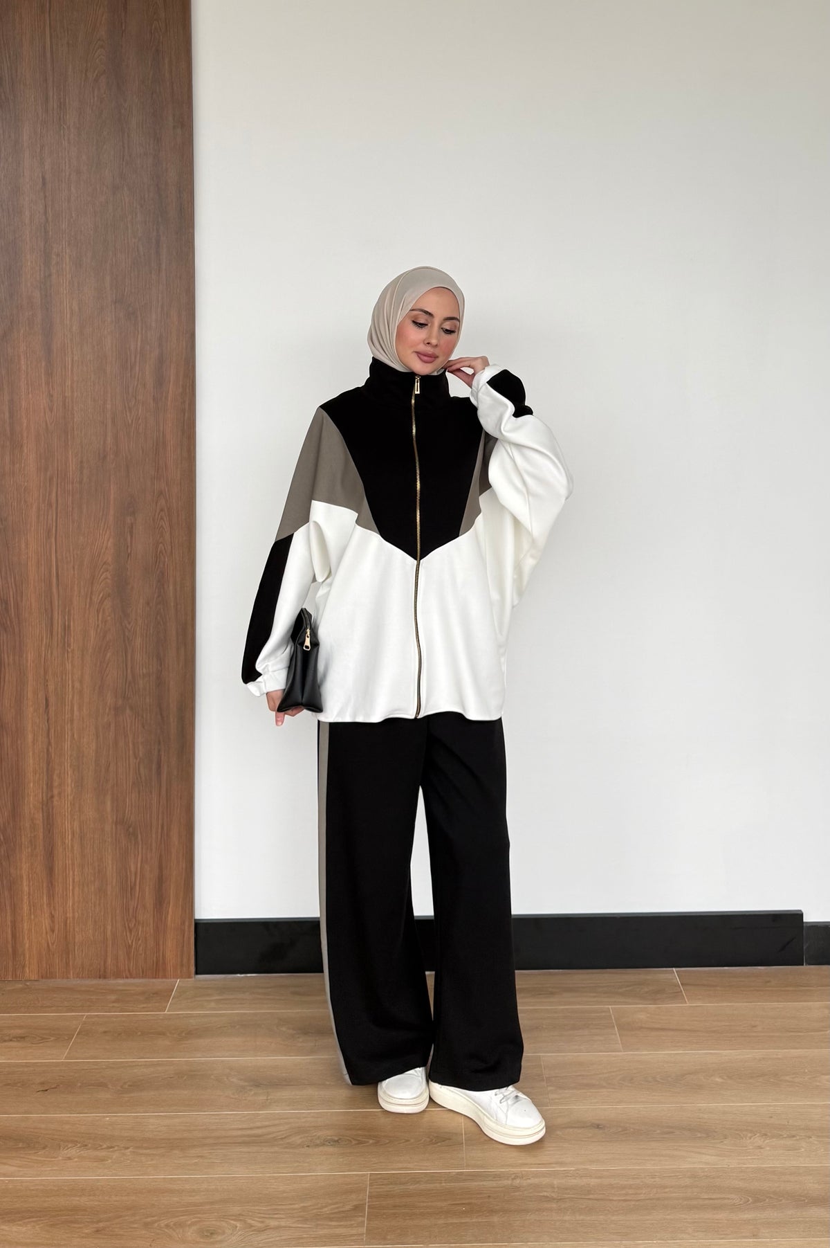 Contrast Panel Zip-Up Jacket & Wide-Leg Pants Set