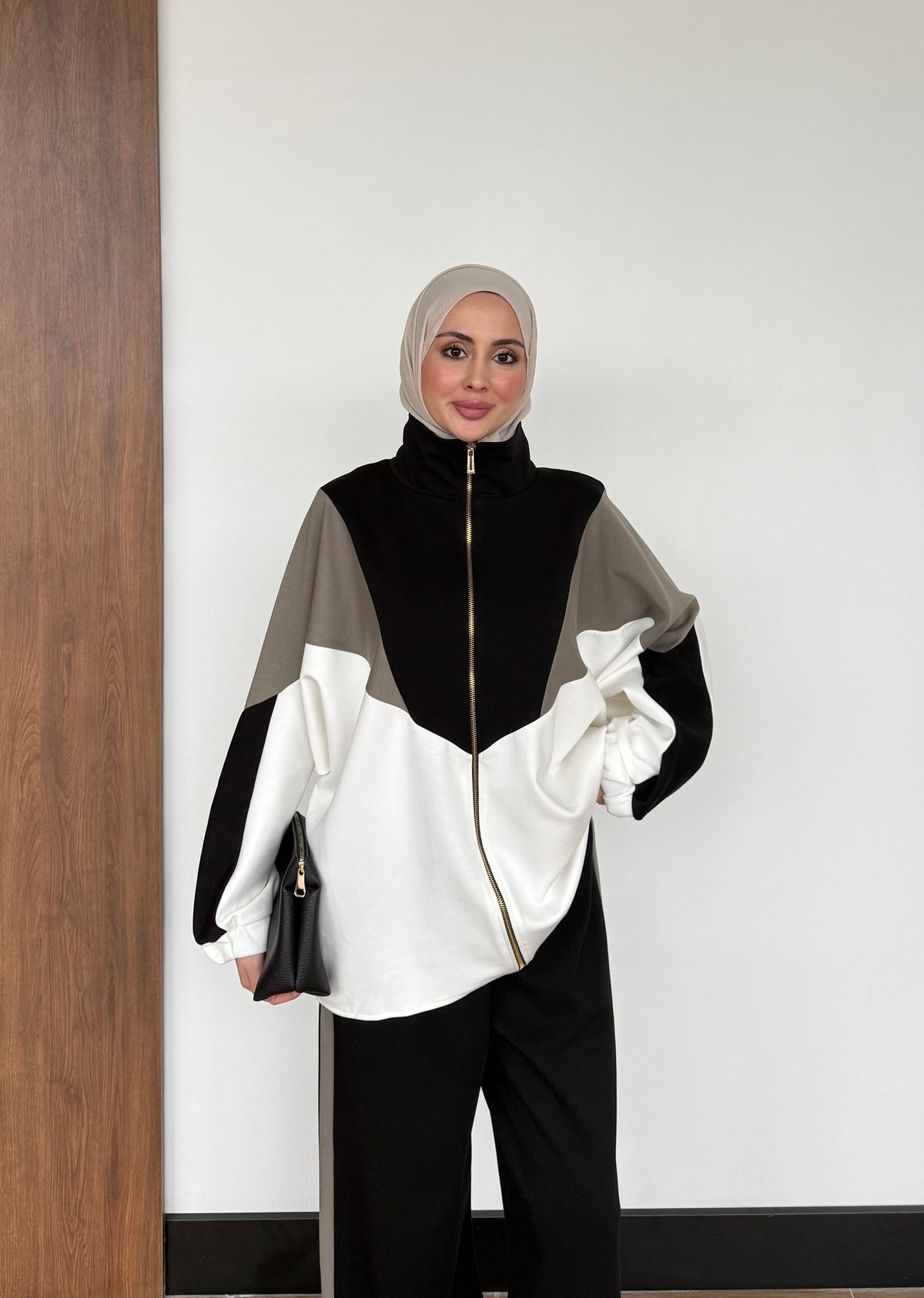 Contrast Panel Zip-Up Jacket & Wide-Leg Pants Set