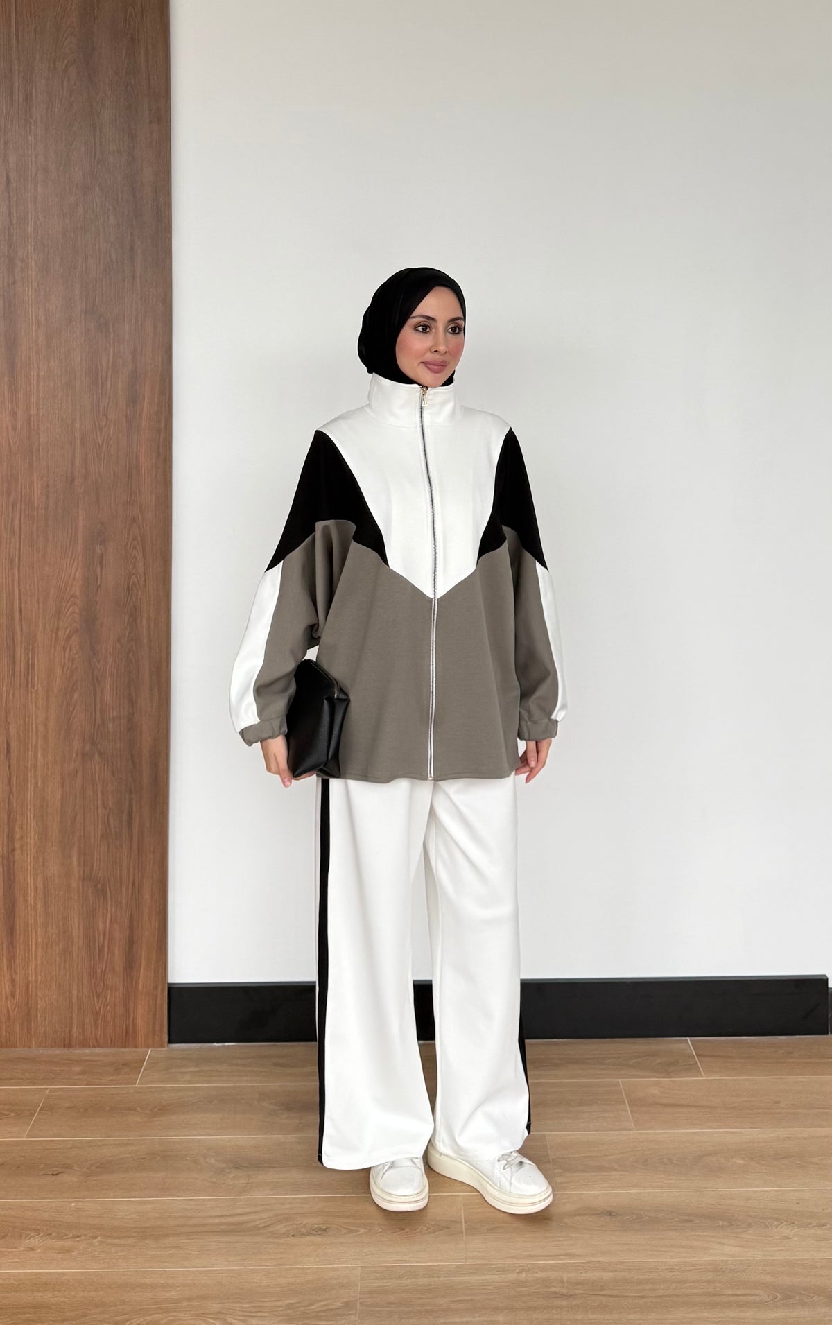 Contrast Panel Zip-Up Jacket & Wide-Leg Pants Set