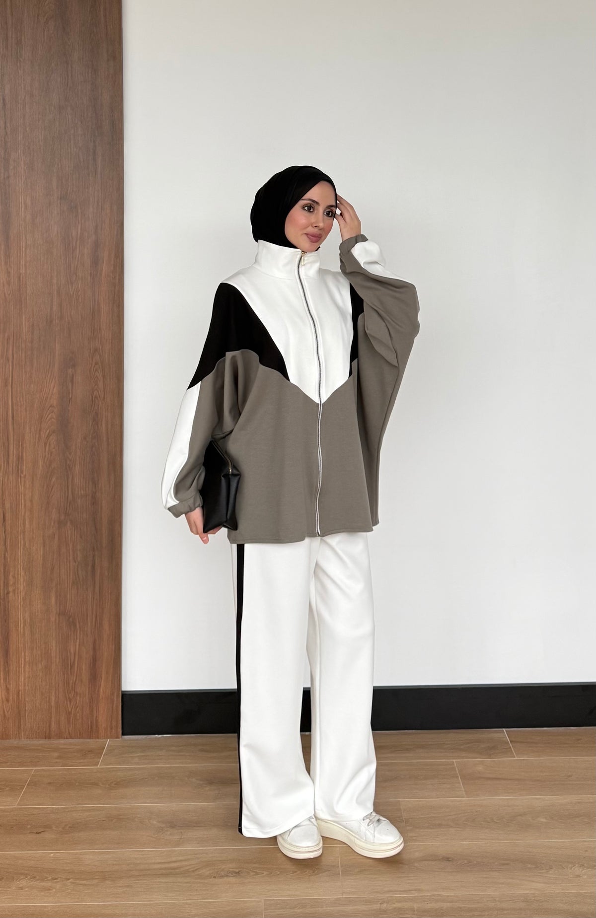Contrast Panel Zip-Up Jacket & Wide-Leg Pants Set