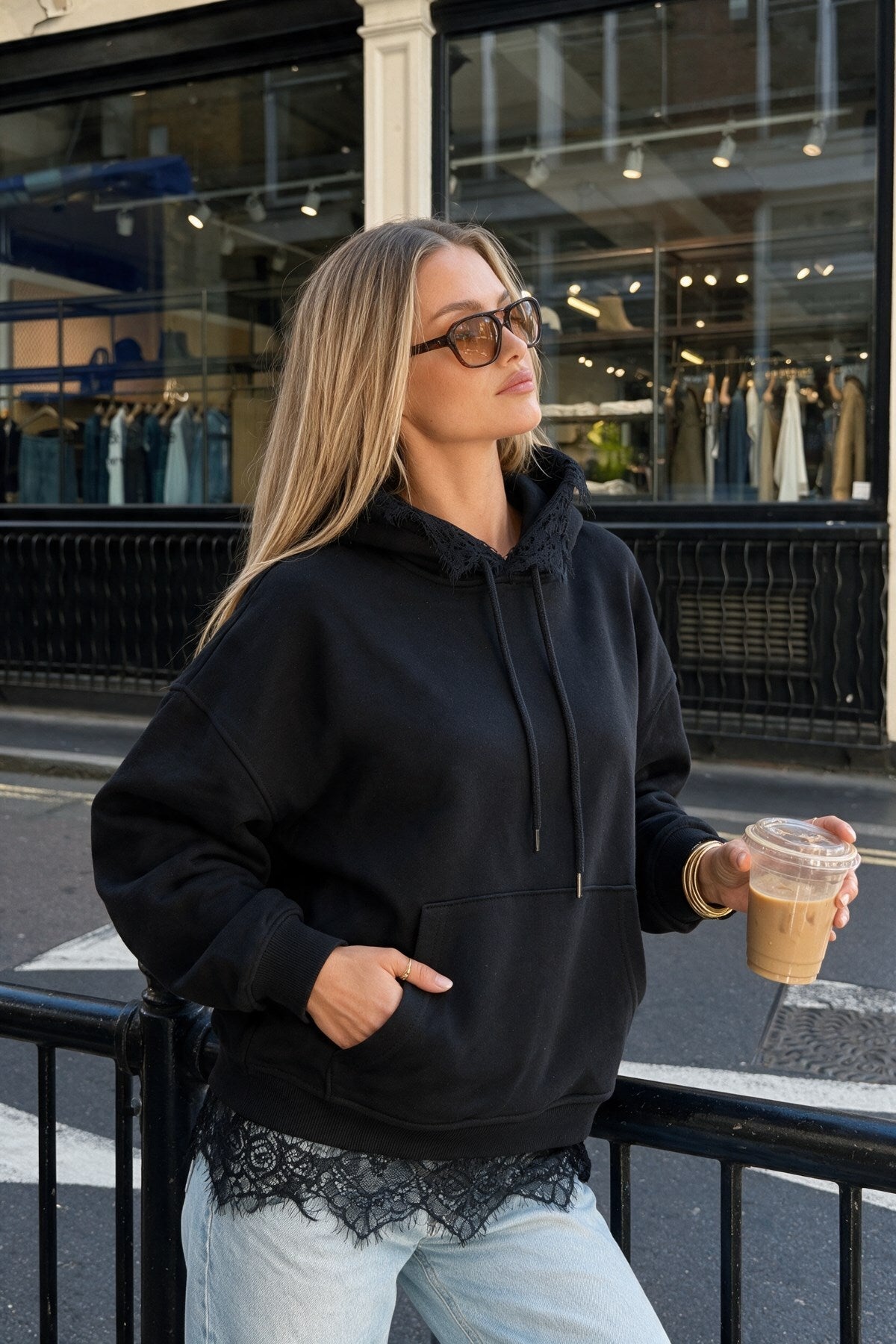 Hoodie with lace details - black