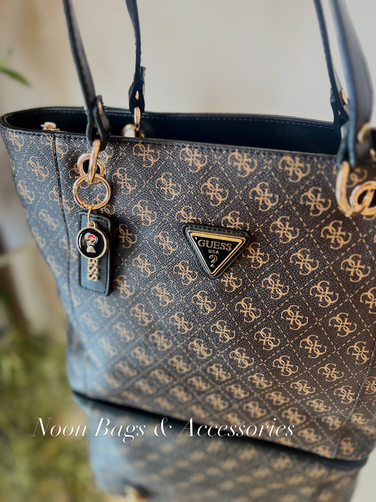 Guess large tote bag