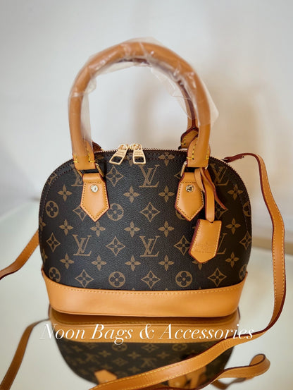 LV Alma medium size
