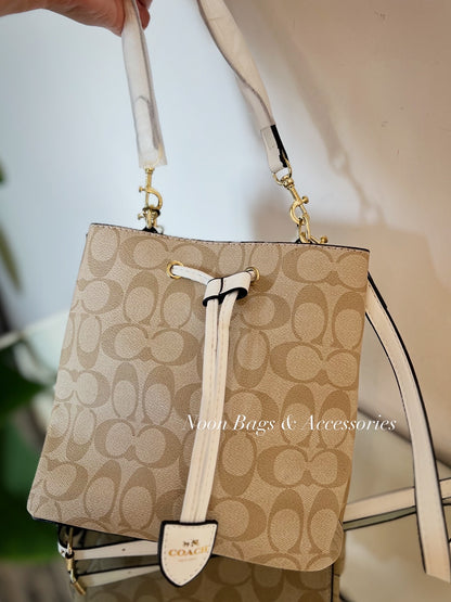 Coach bucket small size