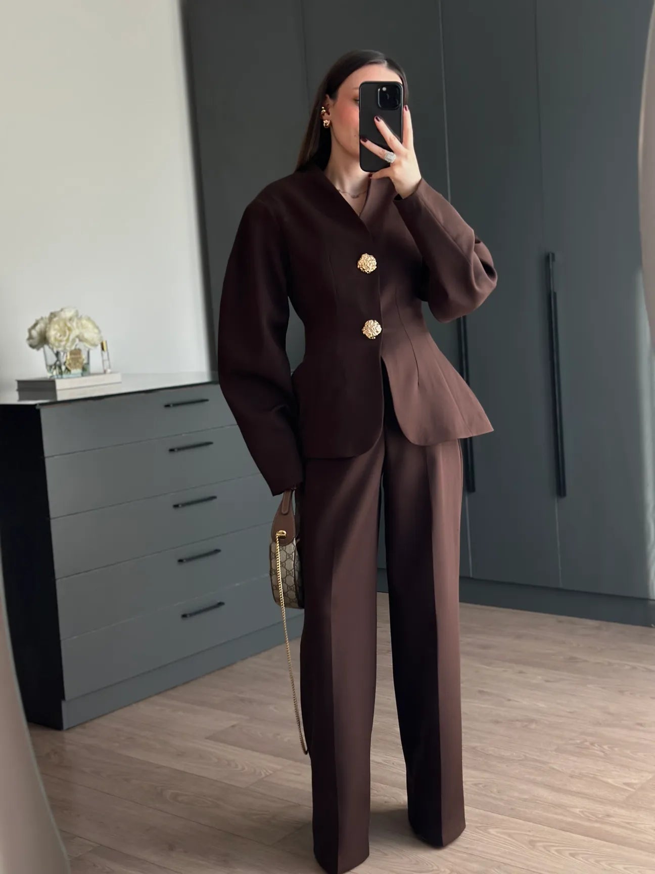 Balloon Sleeve waist-fitted pleated suit