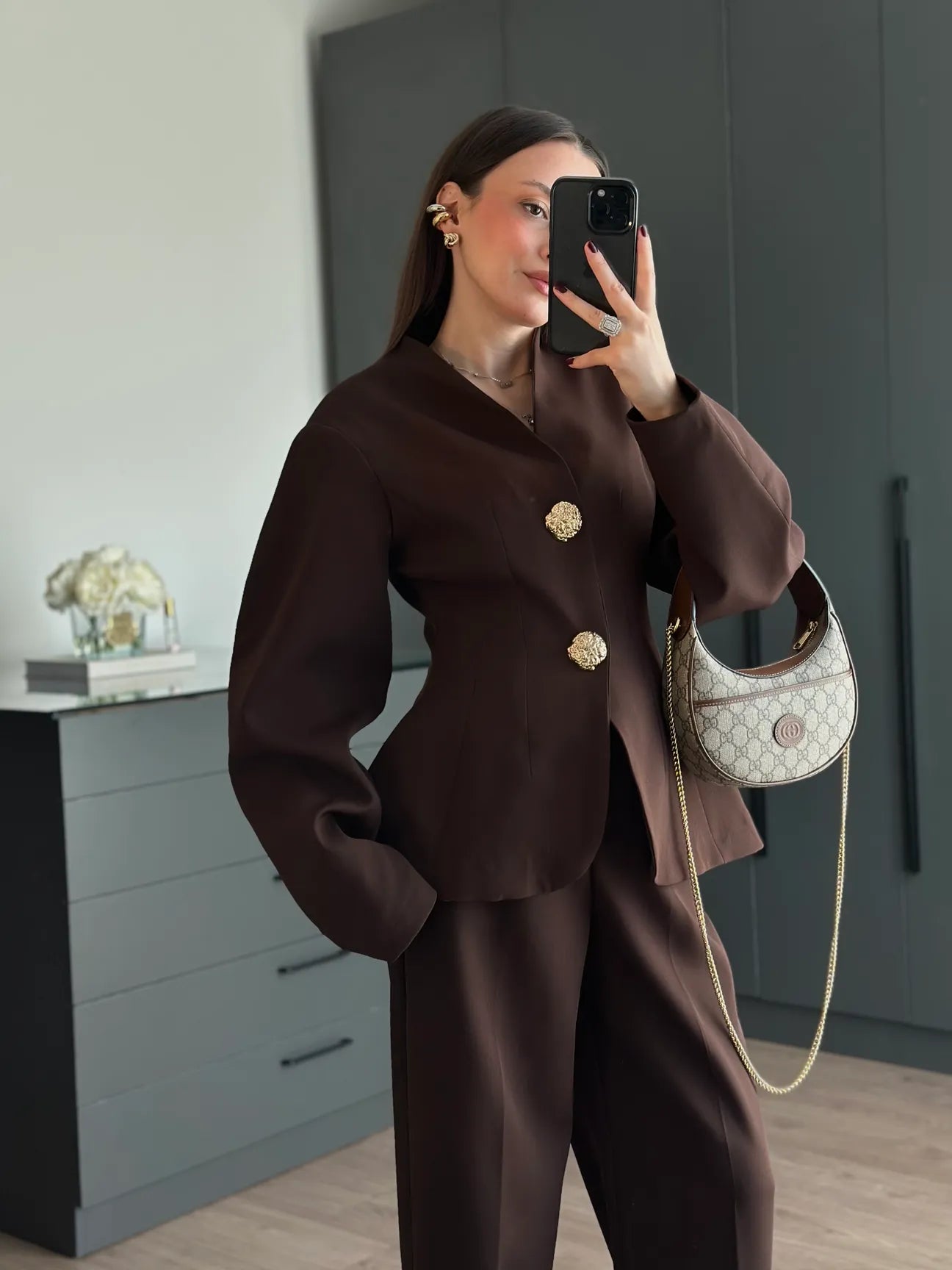 Balloon Sleeve waist-fitted pleated suit