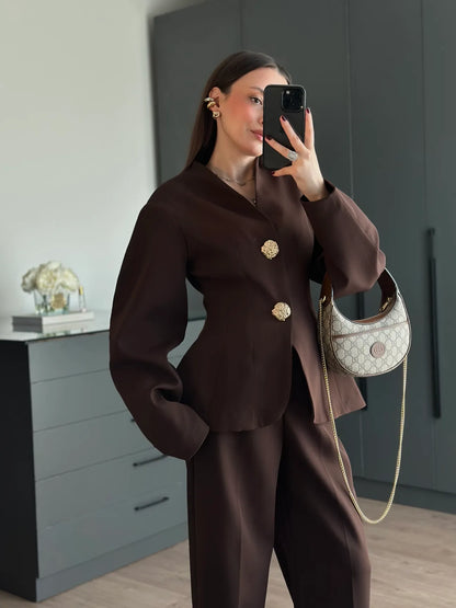Balloon Sleeve waist-fitted pleated suit