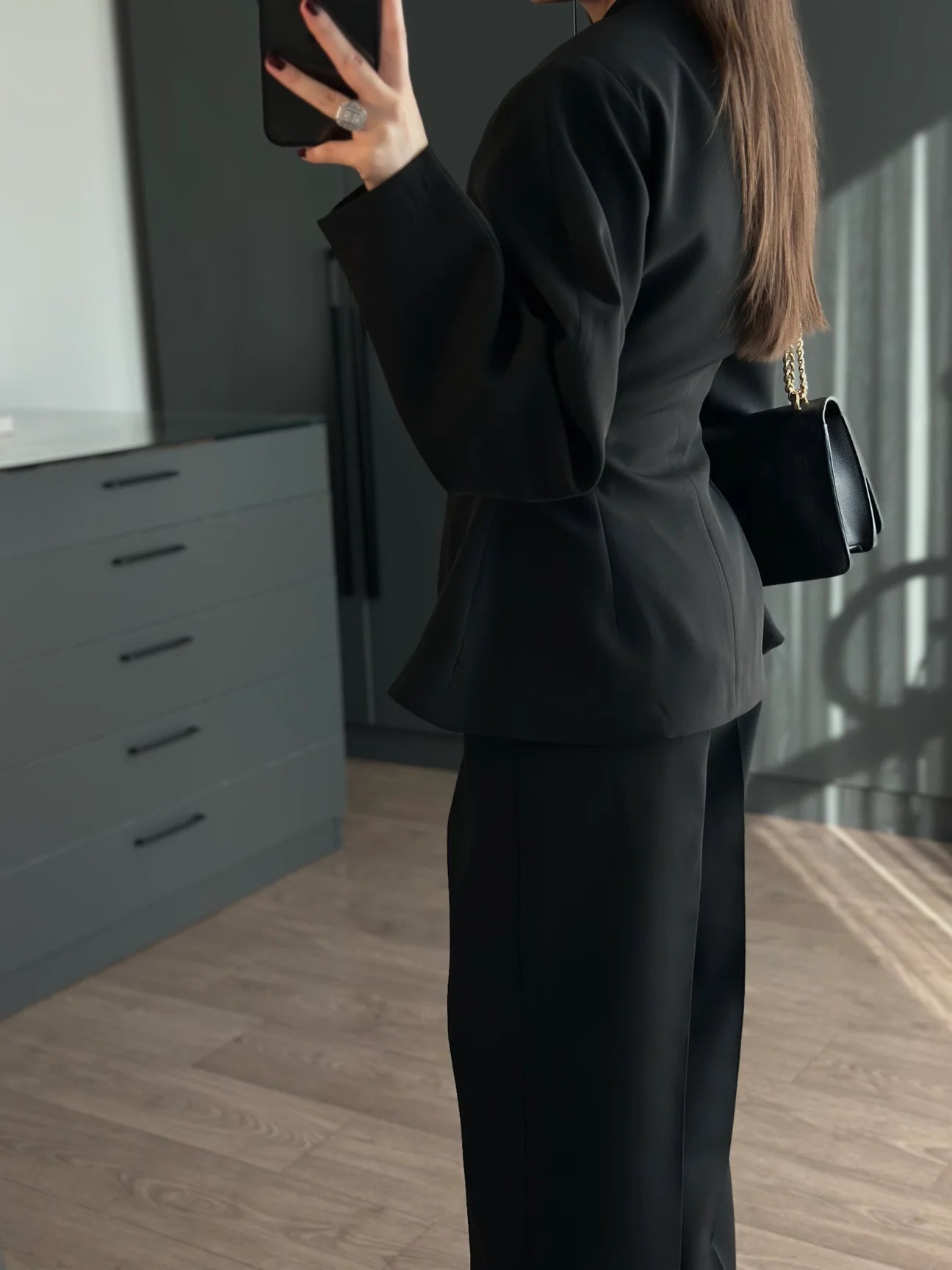 Balloon Sleeve waist-fitted pleated suit