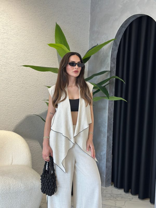 Wrapped linen set with belt