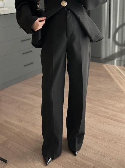 Balloon Sleeve waist-fitted pleated suit