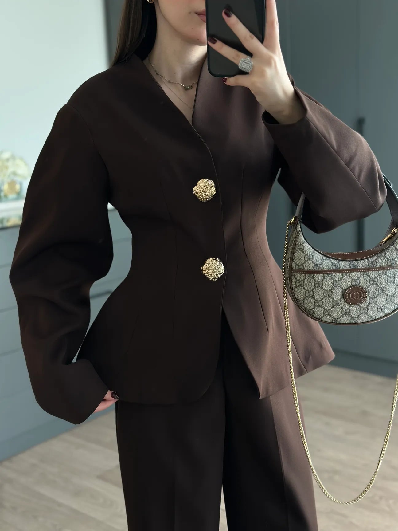 Balloon Sleeve waist-fitted pleated suit