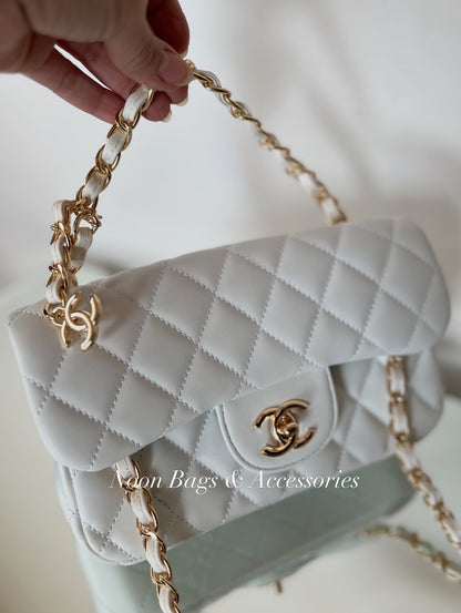 Chanel classic small
