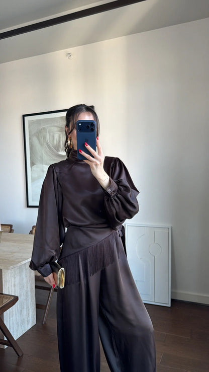 TIE-UP SATIN BLOUSE AND BELT-STYLE HARLING PANTS SET
