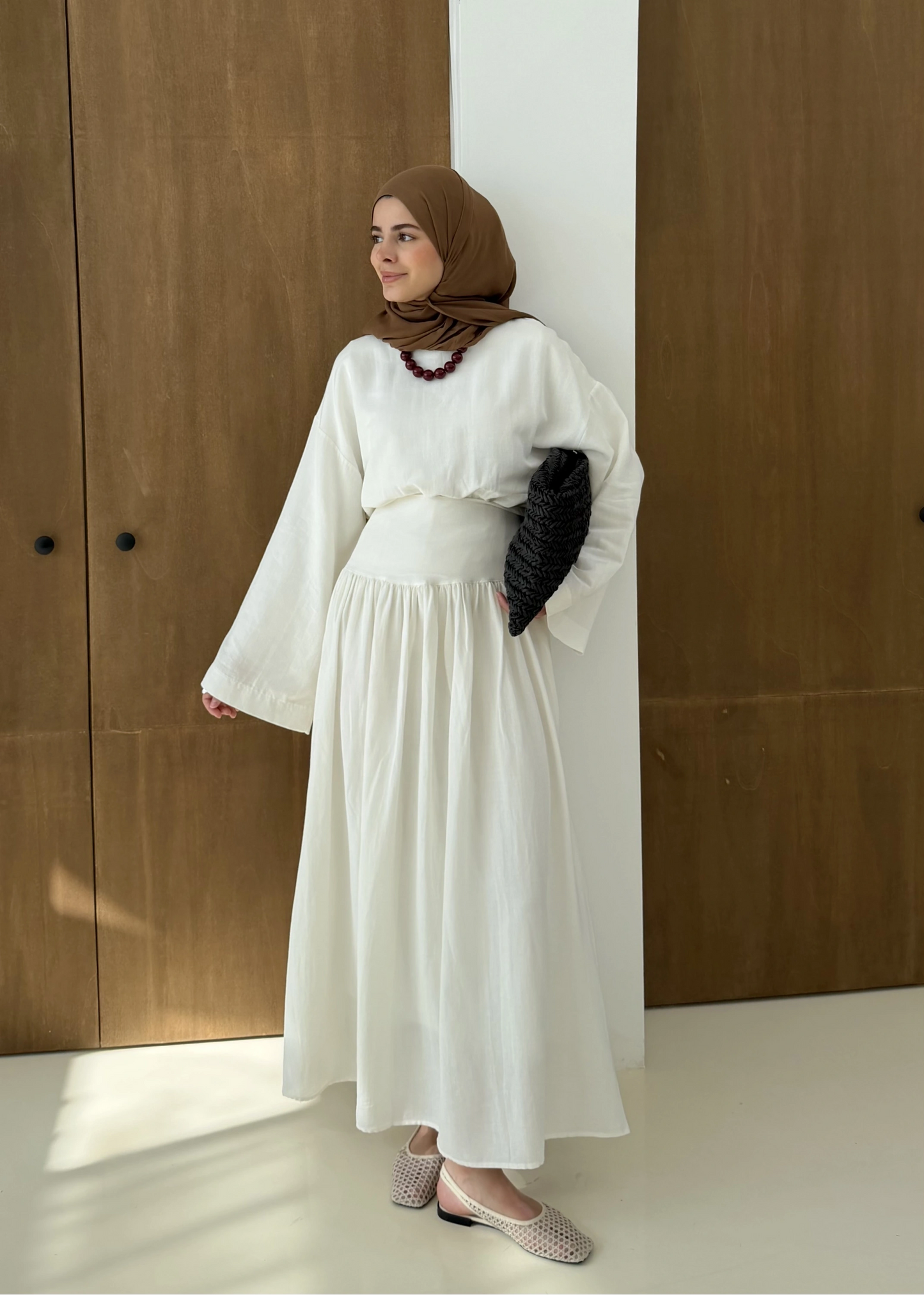 Wide sleeve blouse, High-waisted skirt with flowy silhouette Two-Piece Set - white