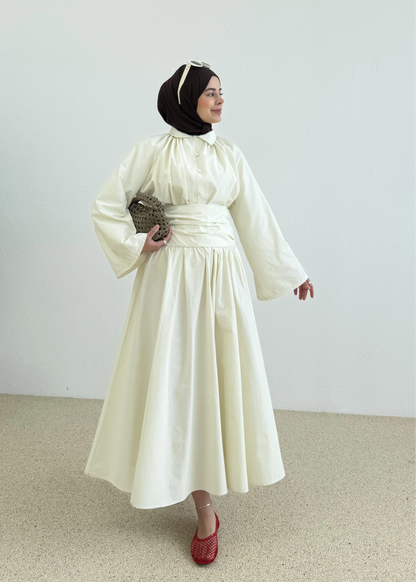 Premium Two-Piece Set Featuring a Waist-Fitting Maxi Skirt and Adjustable-Cuff Sleeve shirt - Vanilla