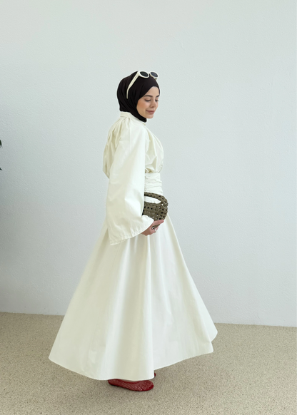 Premium Two-Piece Set Featuring a Waist-Fitting Maxi Skirt and Adjustable-Cuff Sleeve shirt - Vanilla