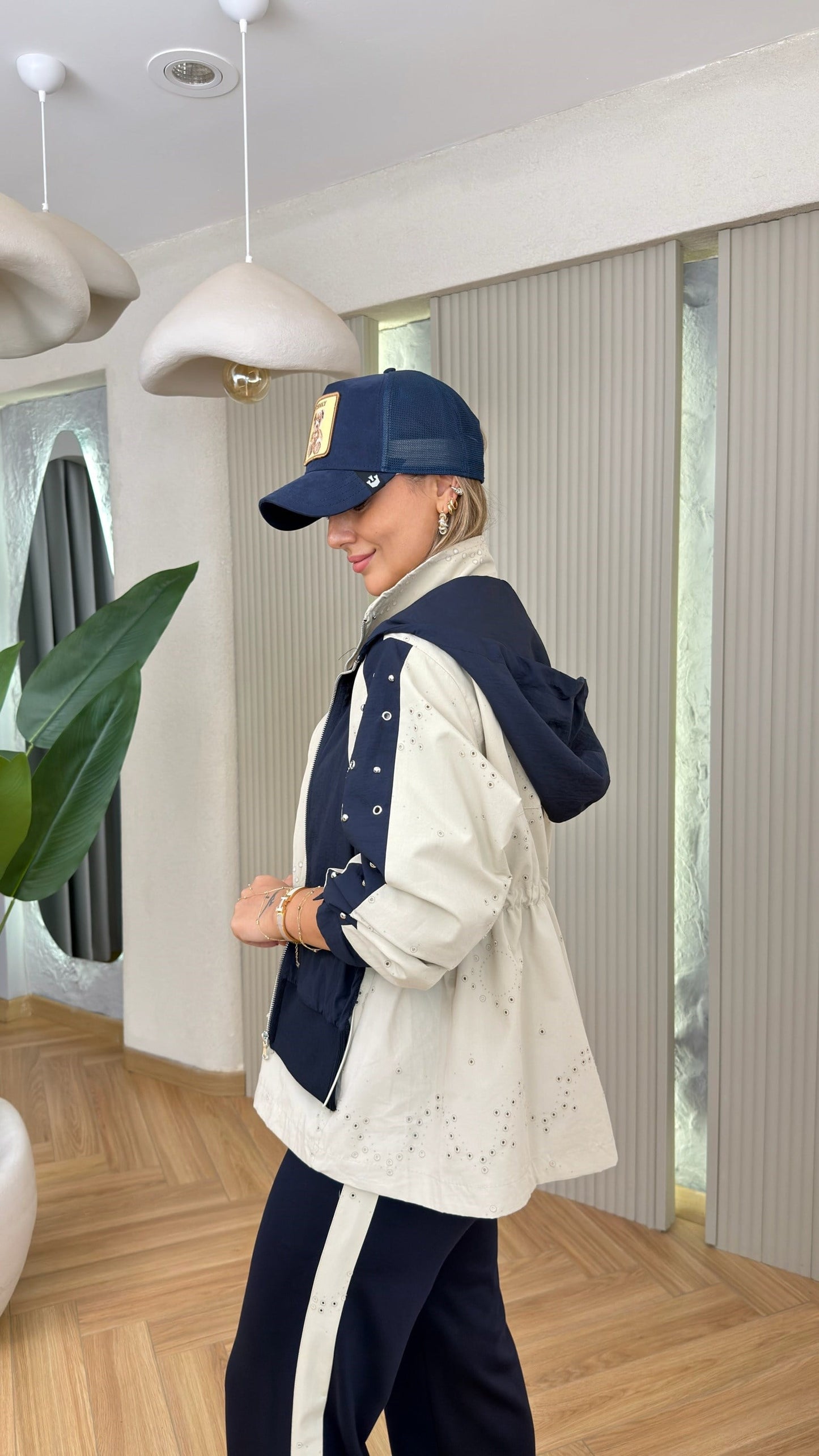 Embroidered Detail Design Set - navy blue