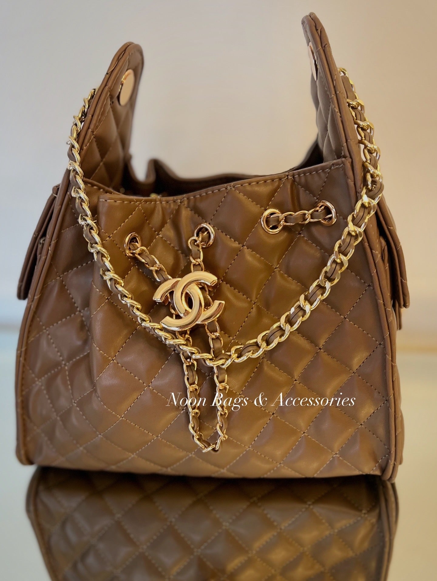 Chanel25 shoulder bag