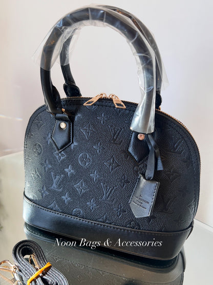 LV Alma medium size