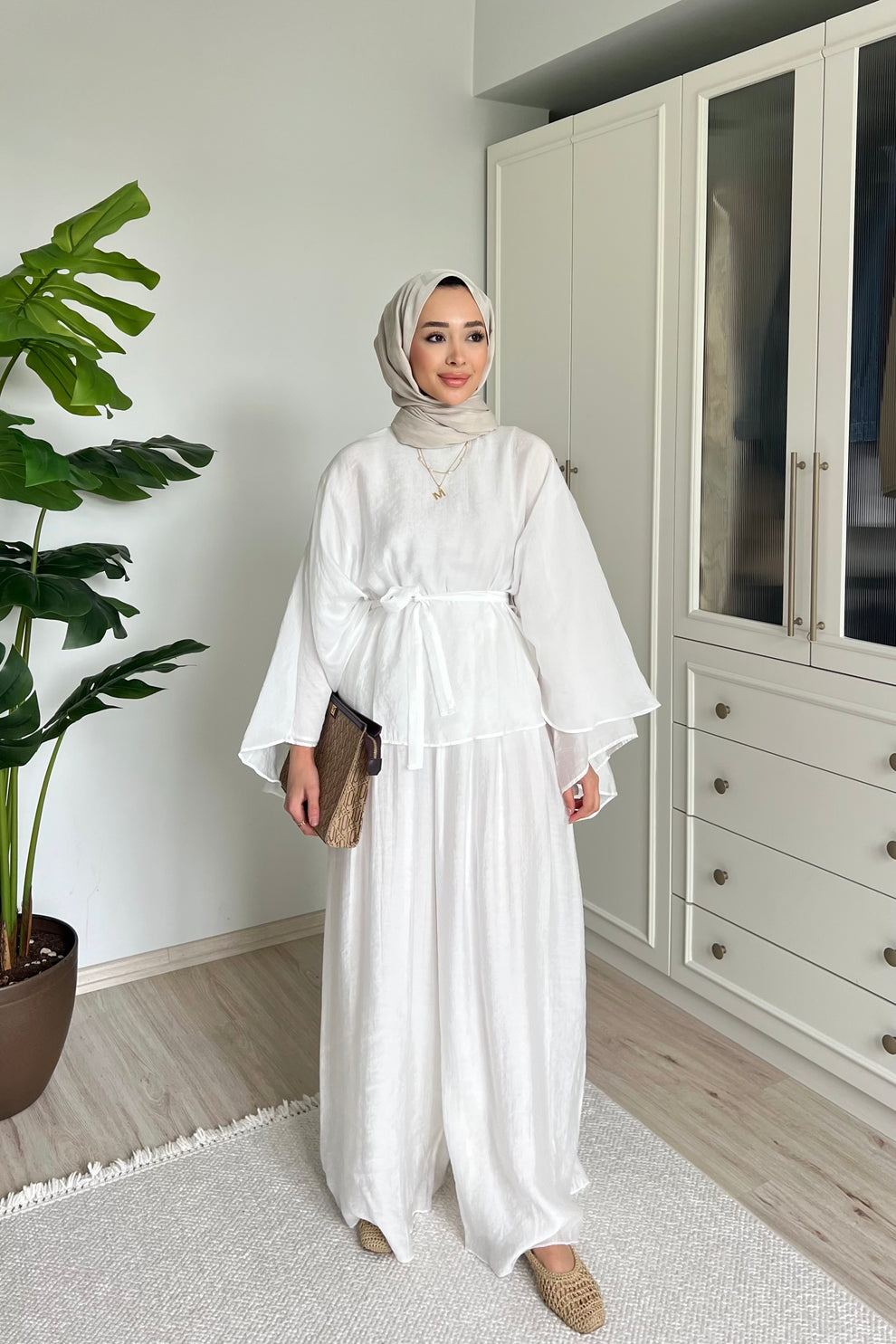 Soft Petal Tie-Waist Set - white