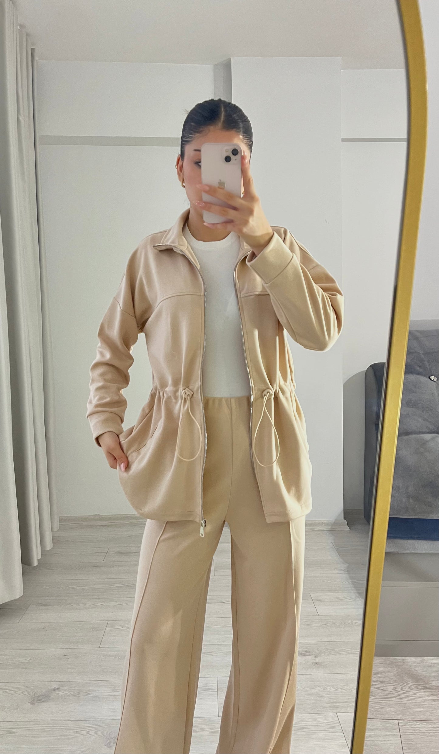 Oysho Long jacket with adjustable waist, high collar and soft-touch modal Straight-leg trousers with crease