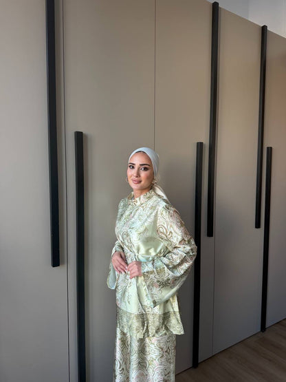 Printed satin set