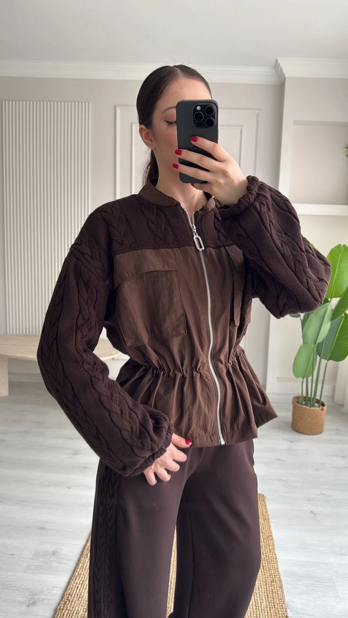 Brown parachute fabric Equivalent Knitted details Set with oysho fabric Trim