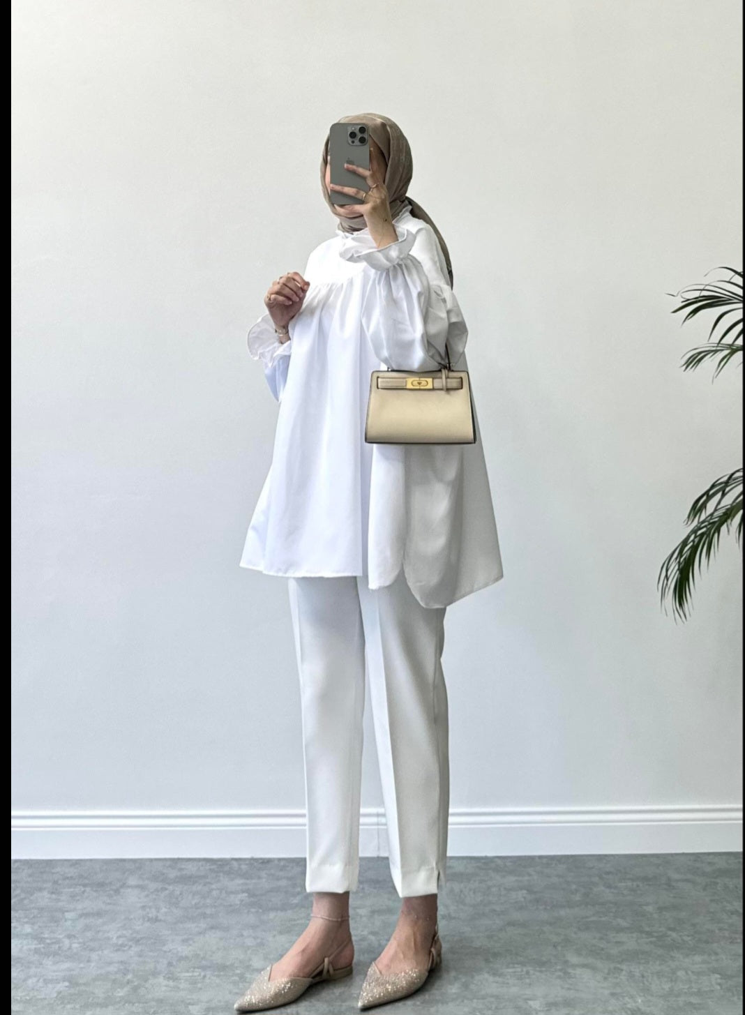 Oversize blouse with belt