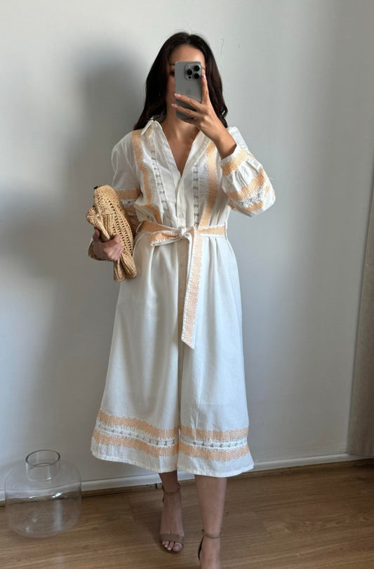 Belted dress with embroidery details