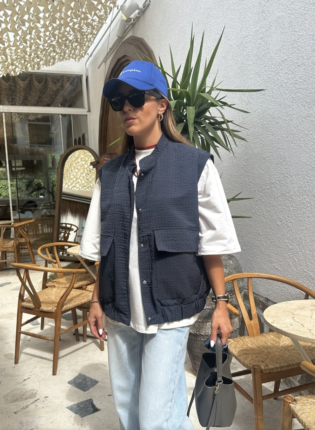 Capitone vest