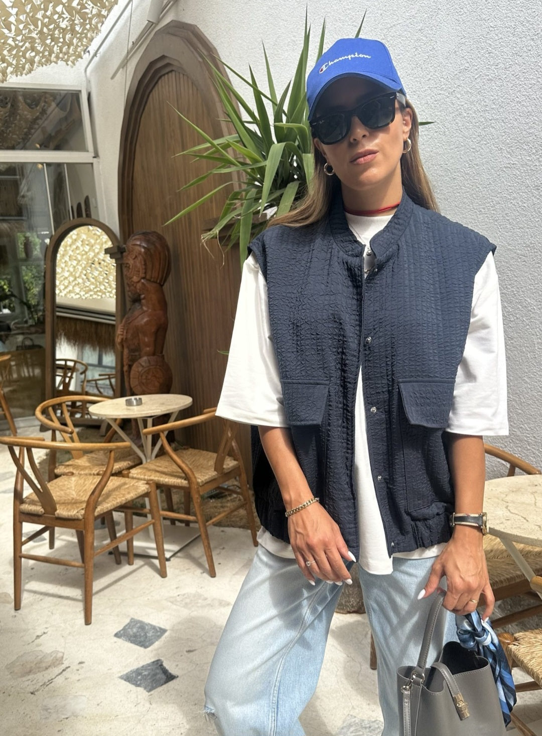 Capitone vest