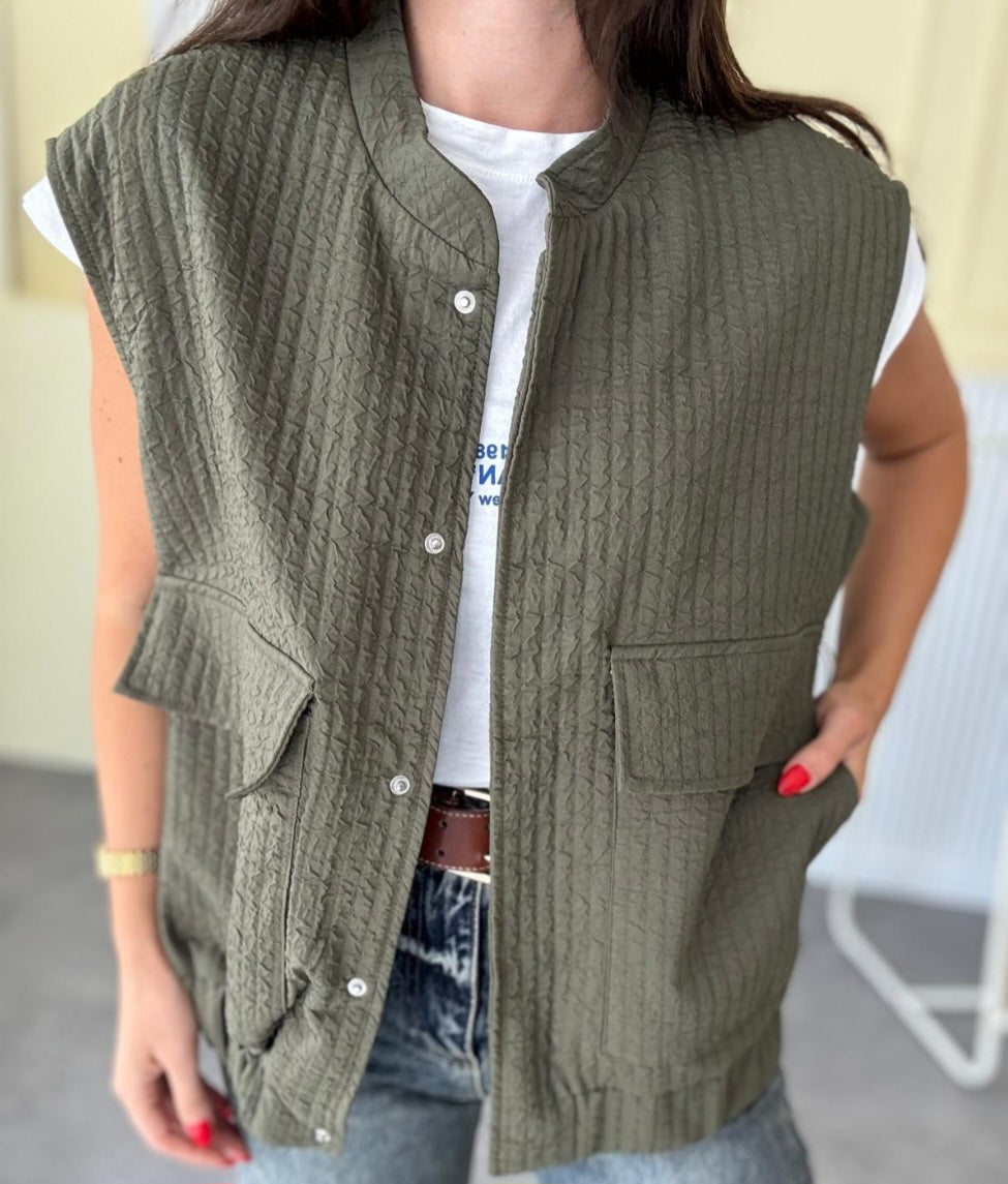 Capitone vest