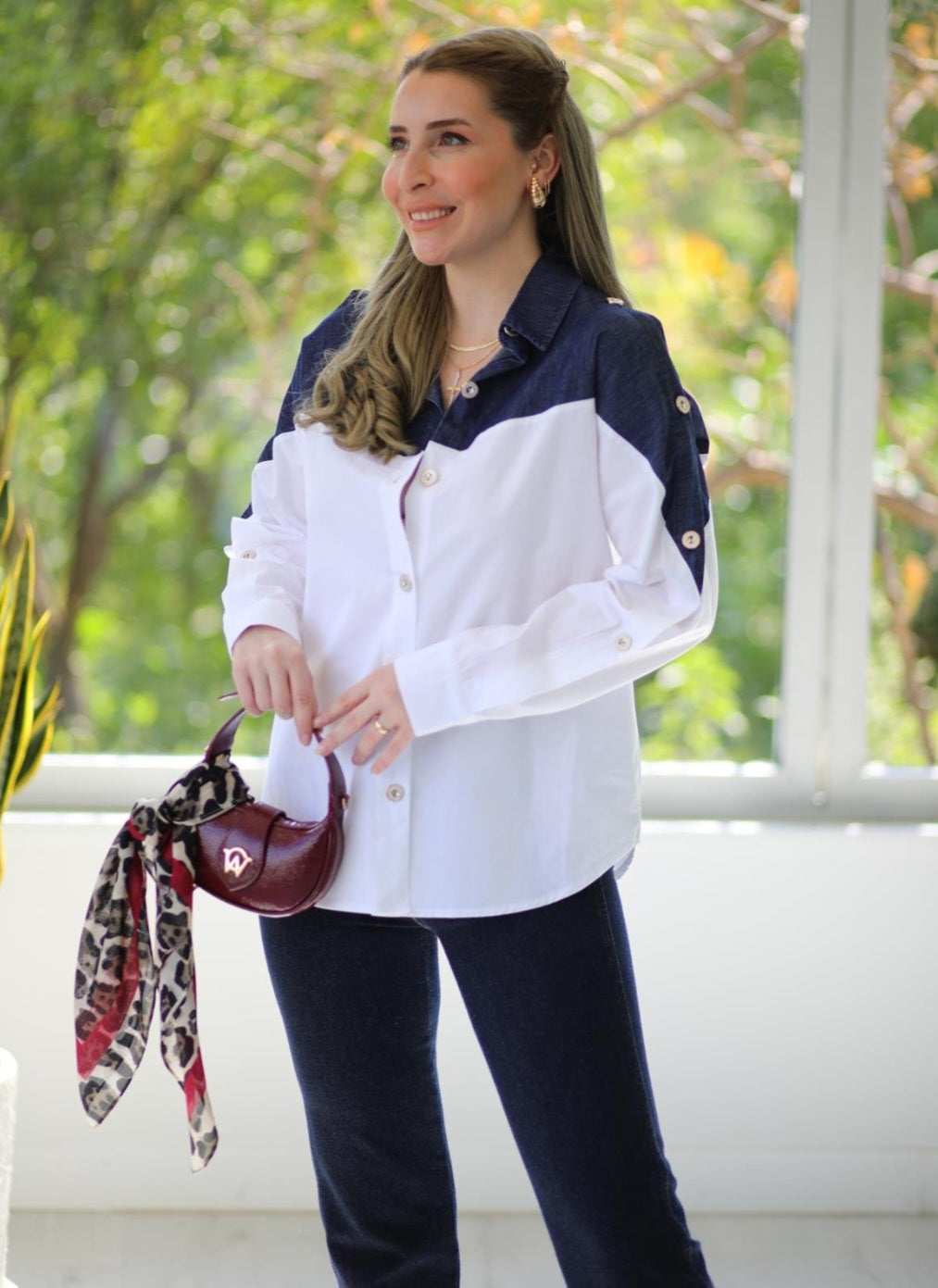 Poplin shirt with jeans details
