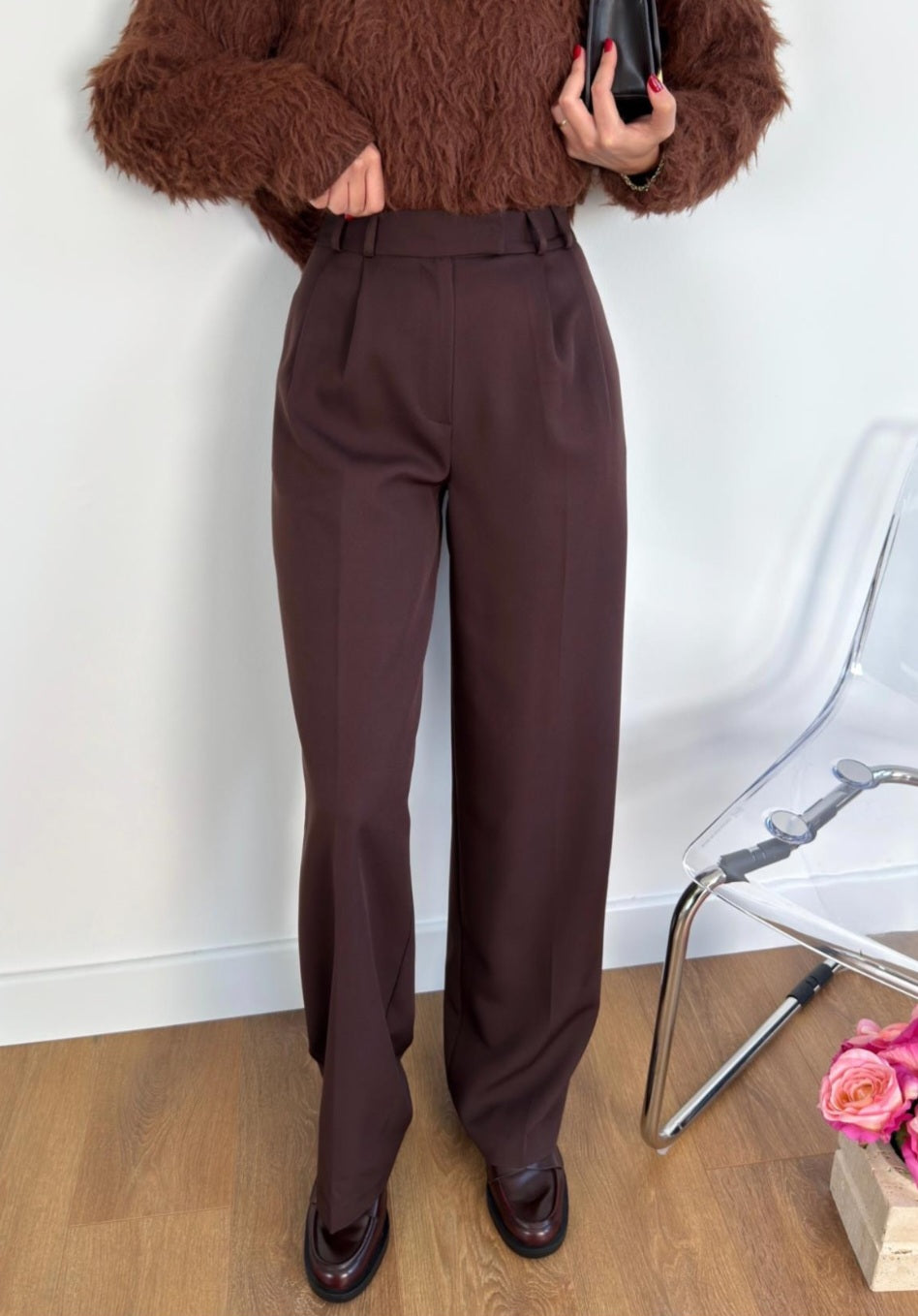 Wide-leg trouser with pleats