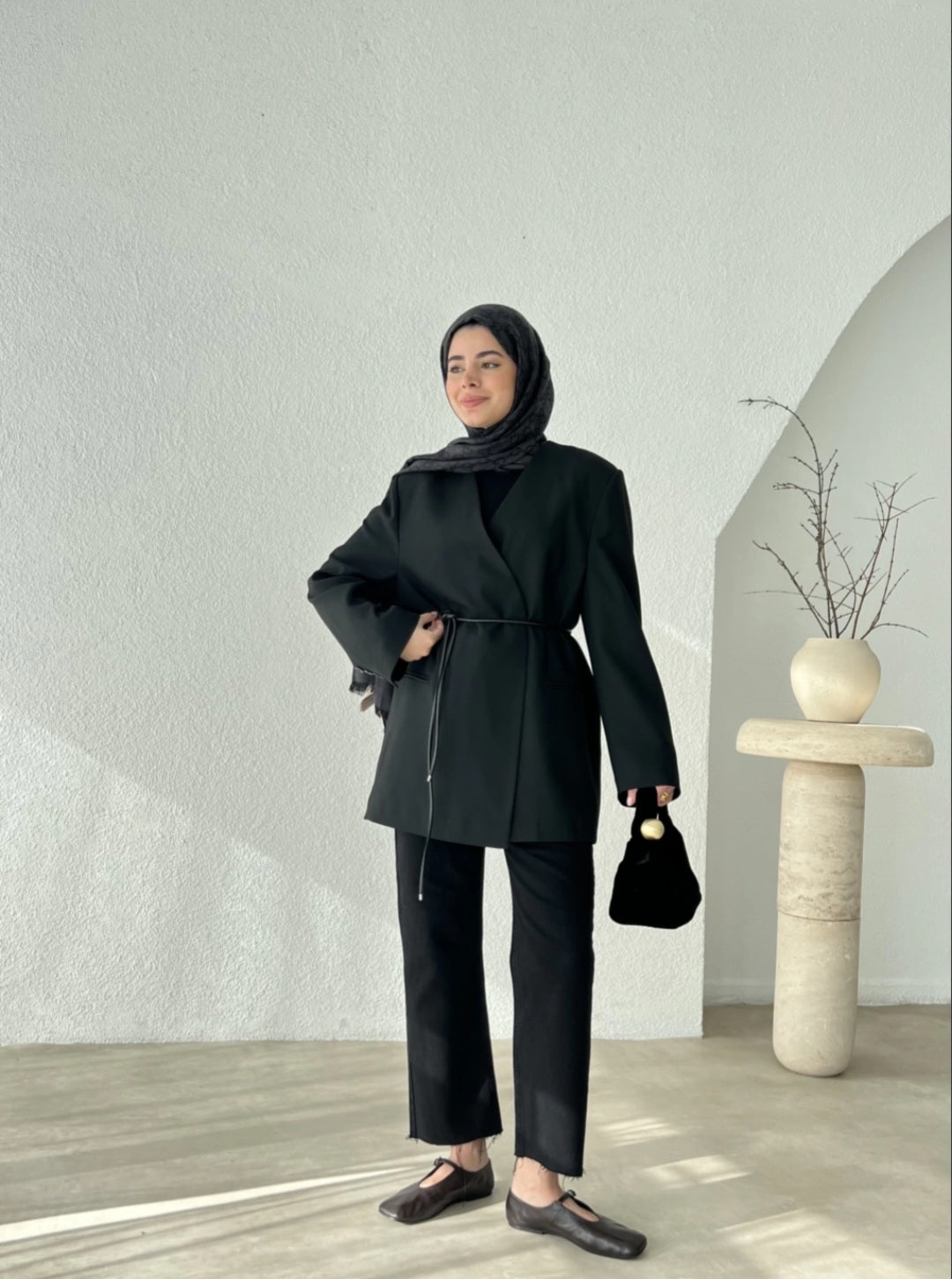 Oversize blazer with leather belt